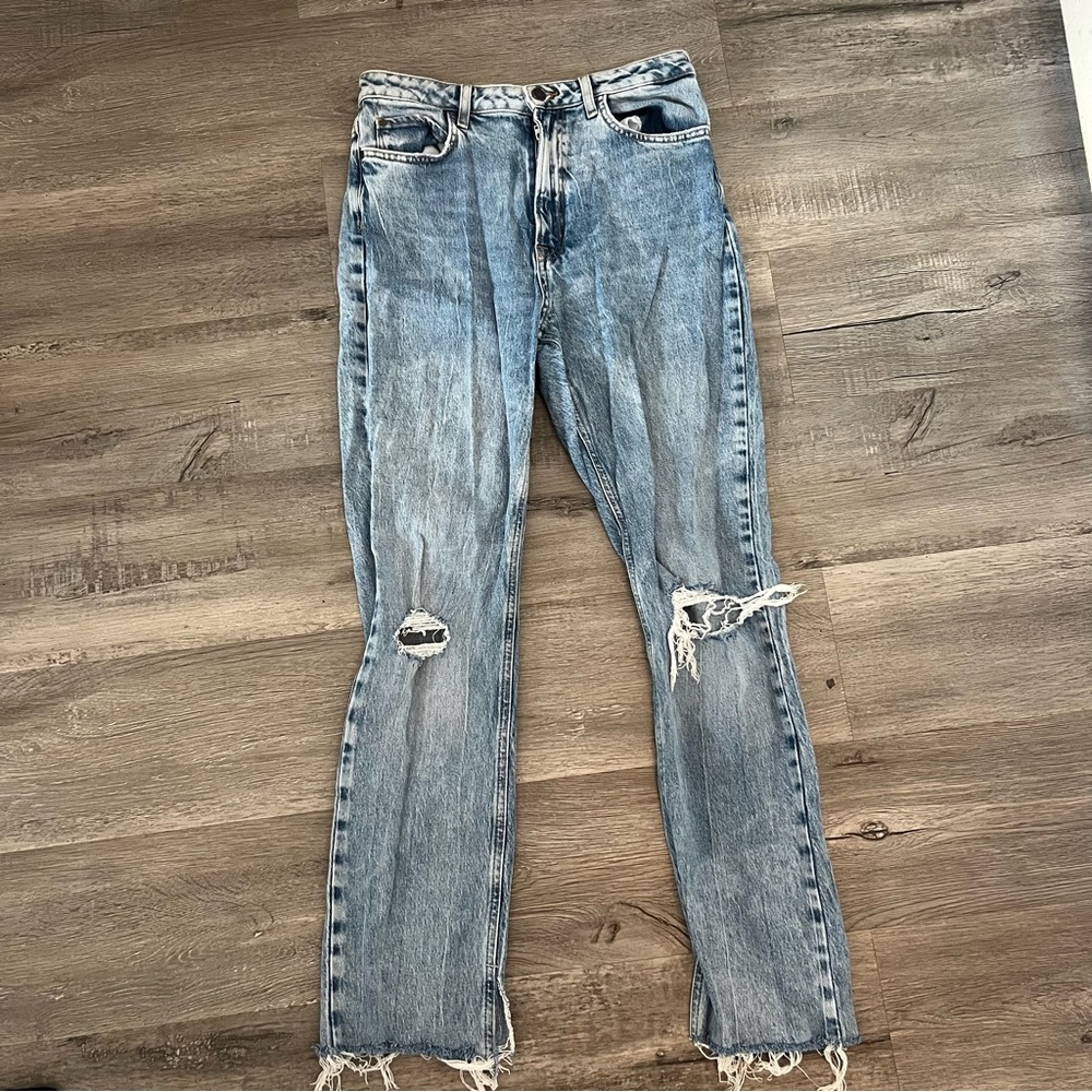 Zara jeans with rips on knee